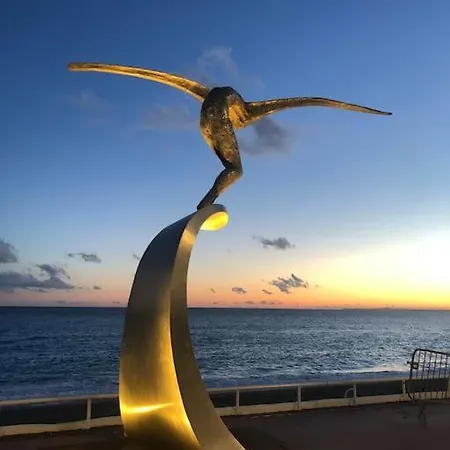 Charming City Center Studio 406 尼斯